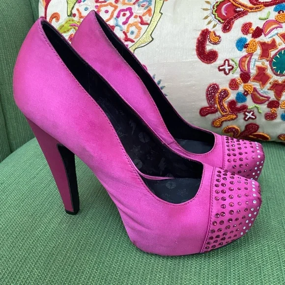 Betsey Johnson "Majestee" Fuchsia 1.5" Platform Square Toe 5" Heel Pumps Sz 9 - Picture 7 of 10